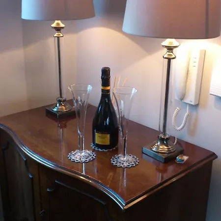 Coppergate Apartment *